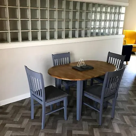 Stylish 3 Bed With Lough Atalia Views * Galway